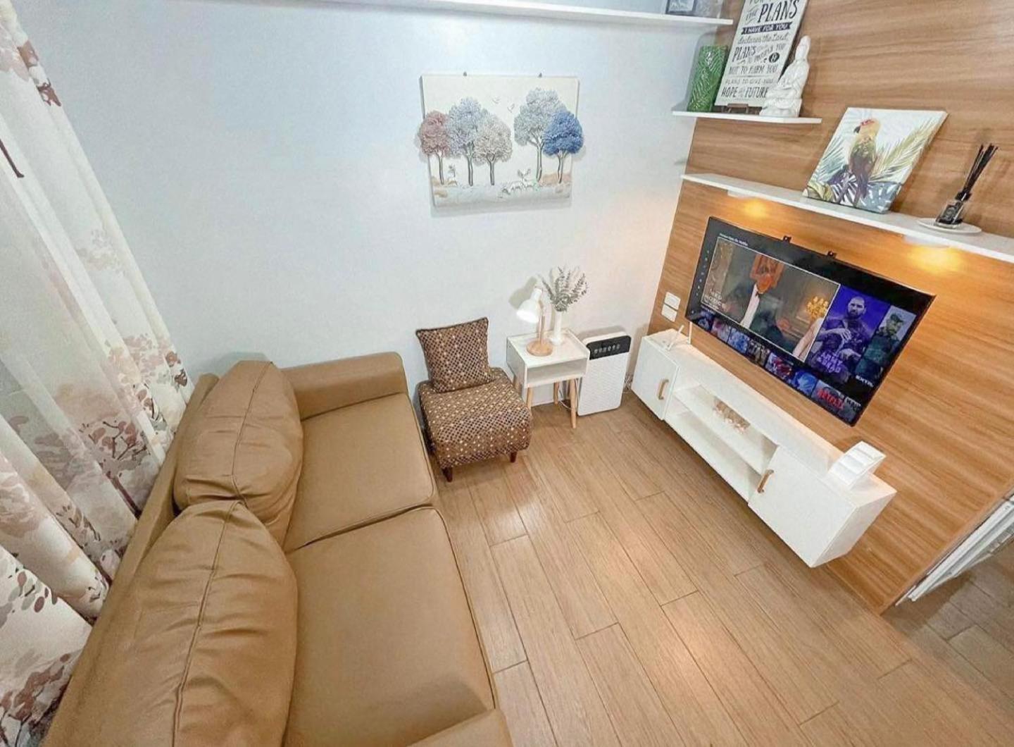 Cozyvilla At Pine Suites Tagaytay 2Br Or Studio With Free Parking 2Br In Basement Parking And Studio In Offsite Parking Tagaytay City Esterno foto